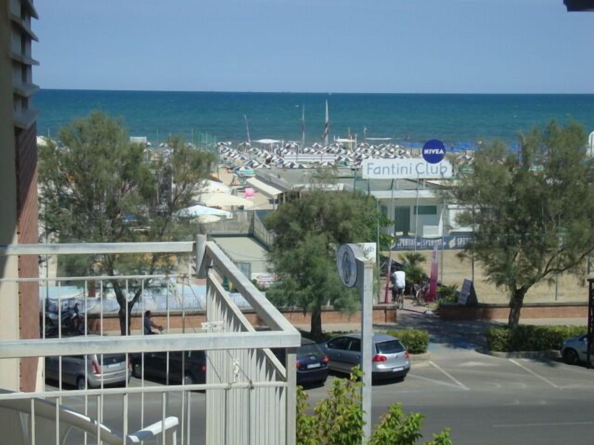 Sportur Club Hotel Cervia Eksteriør billede