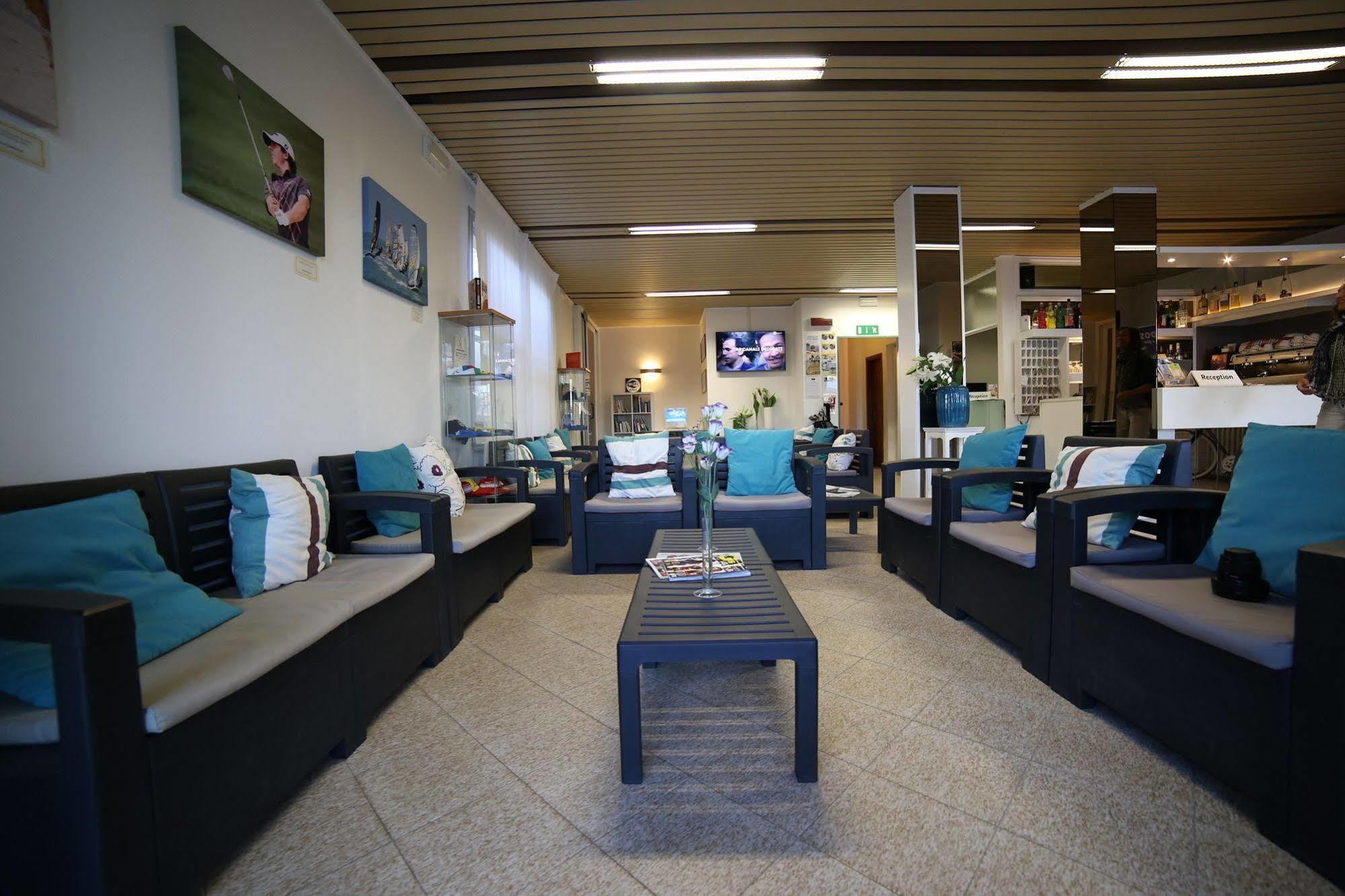 Sportur Club Hotel Cervia Eksteriør billede